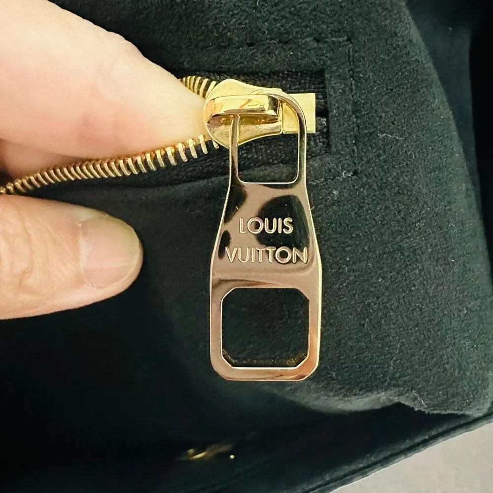 Louis Vuitton Flower Hobo Python strap - Picture 14 of 16